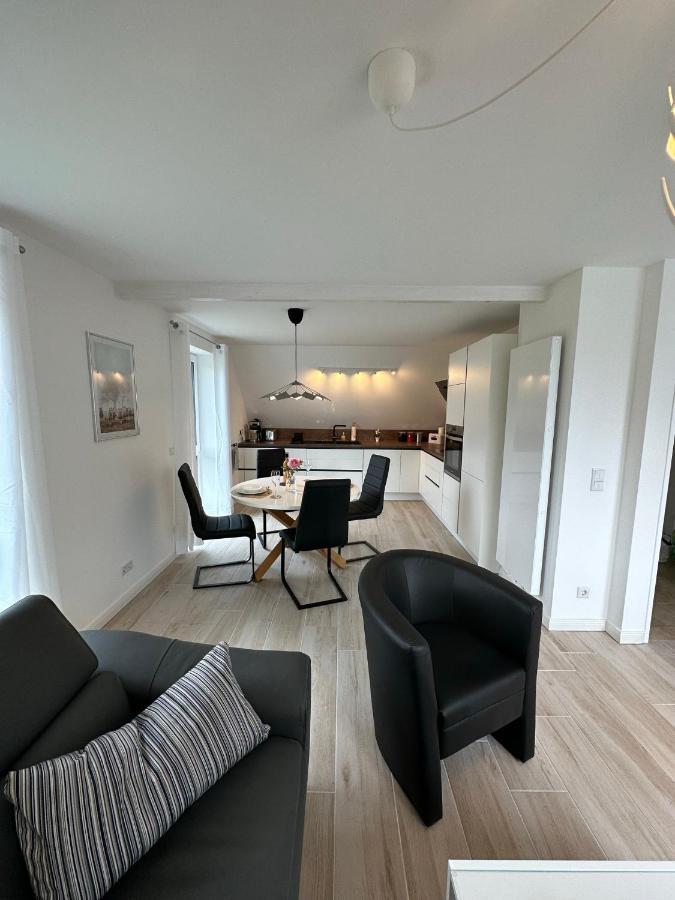 Helle Ferienwohnung: Spacious Retreat with E-Charging in Buchholz Buchholz in der Nordheide Exterior photo