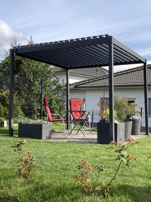 Helle Ferienwohnung: Spacious Retreat with E-Charging in Buchholz Buchholz in der Nordheide Exterior photo